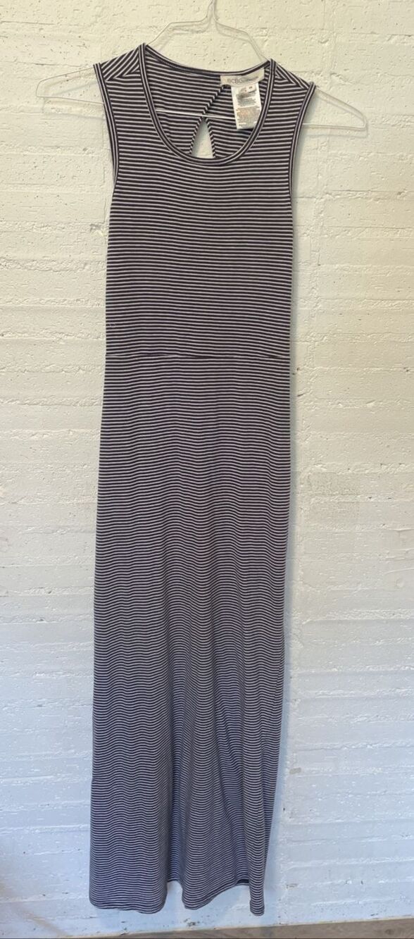 BCBG Generation Women’s Striped Maxi Dress Keyhole Accents In Back Blue White XS